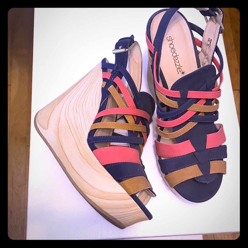 Platform sandals